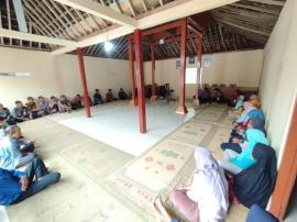 Panitia Penjaringan Calon Pamong Giripanggung Gelar Sosialisasi di Klapaloro II